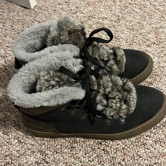 Cougar Daniel women’s waterproof lace up boot/sneaker size 8 - Picture 3 of 8